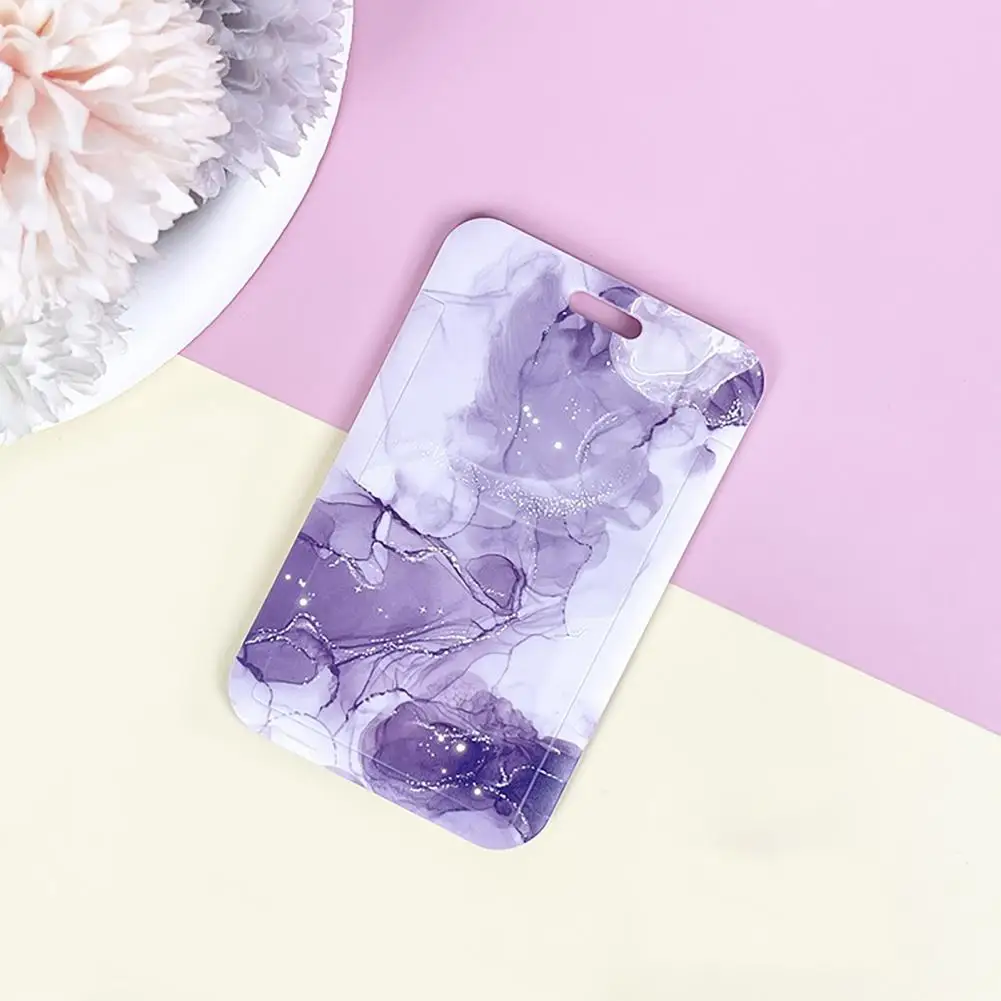 ที่ใส่ป้ายหดเก็บได้ป้ายบัตรประจำตัวแนวตั้งแบบมีม้วนสปริงยืดหดได้ที่ใส่คีย์การ์ดได้ง่ายสำหรับมืออาชีพ