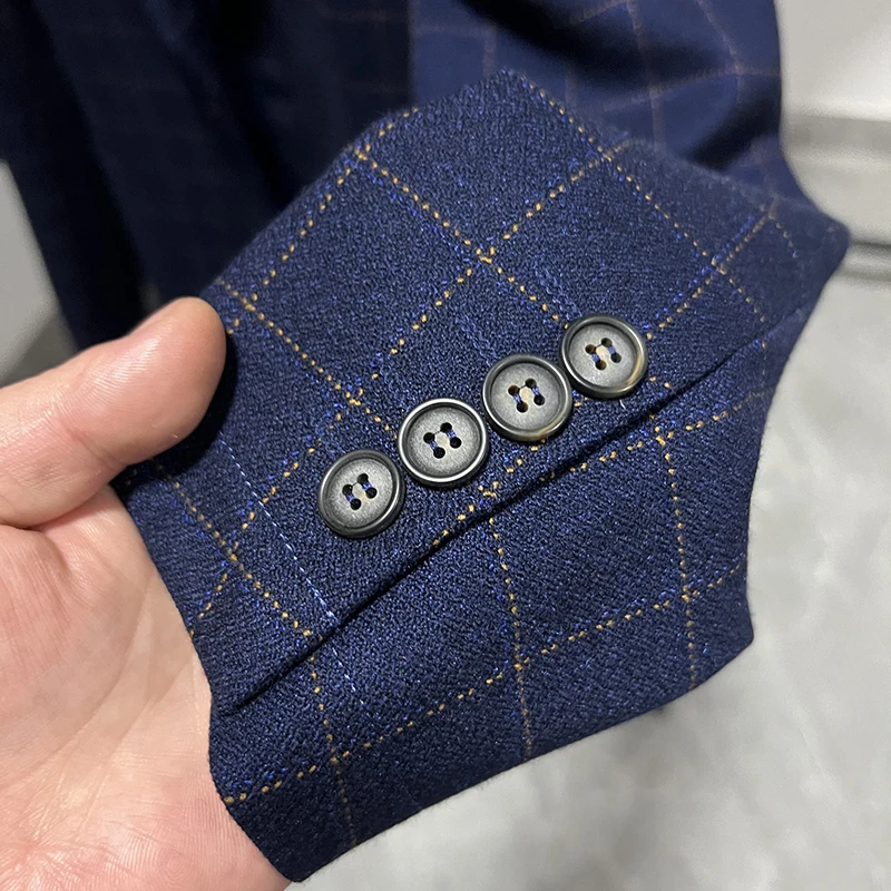 Klassischer karierter, faionable Slim-Fit-Freizeitanzug Jaet Frühling Herbst Zwei-Knopf-Seescheren-Etikett Vielseitiger Busin Casual