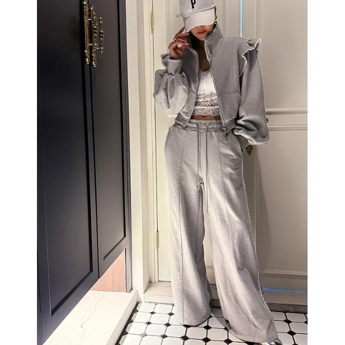 

Корейский дизайн, шикарный спортивный свитер с рюшами и отделкой, топ, свободные широкие брюки на шнурке, комплект из двух предметов, женский модный наряд