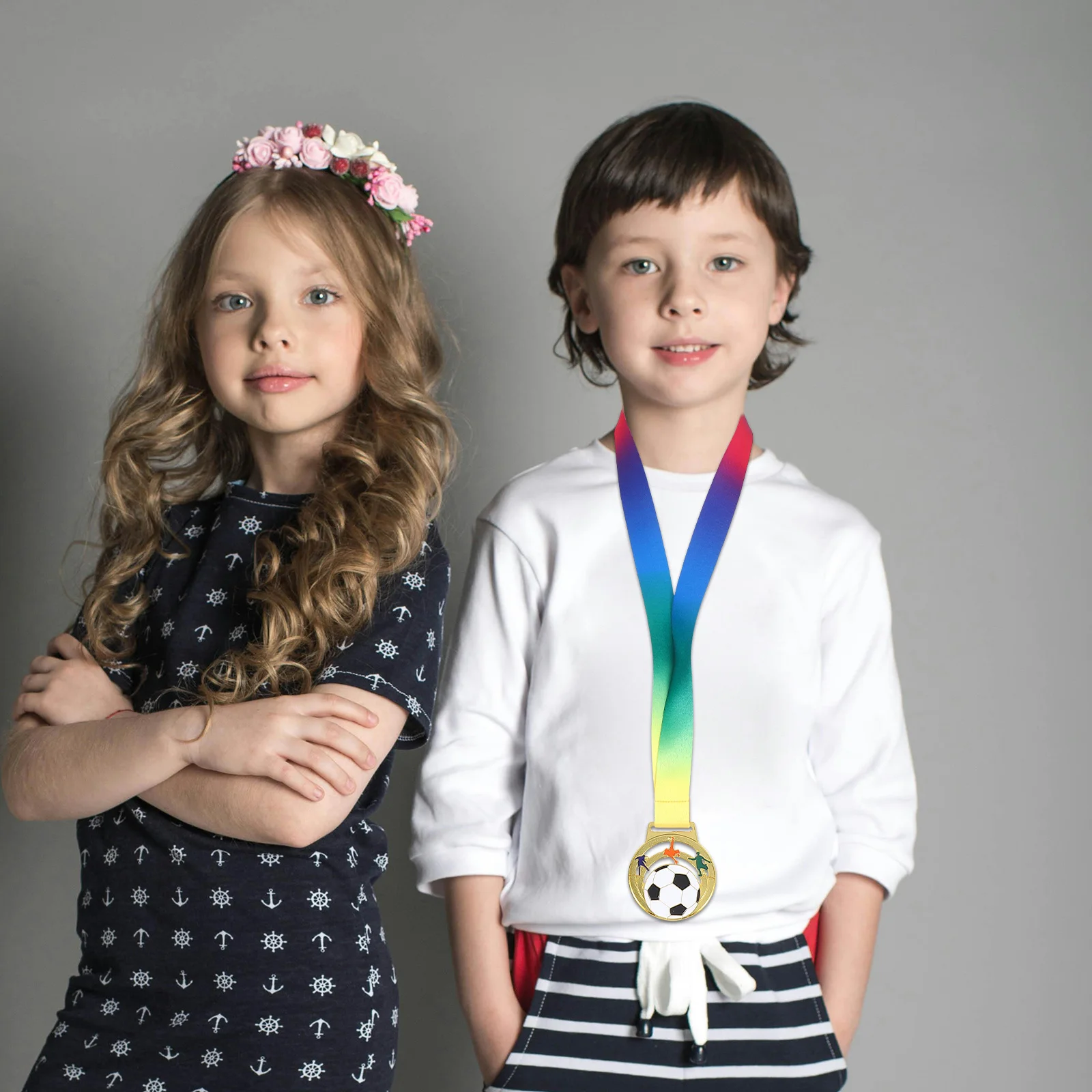 6 قطع من الميداليات الفائزة لكرة القدم، جوائز سبيكة مجوفة لجوائز مسابقة كرة القدم في اليوم الرياضي، جوائز كرة القدم