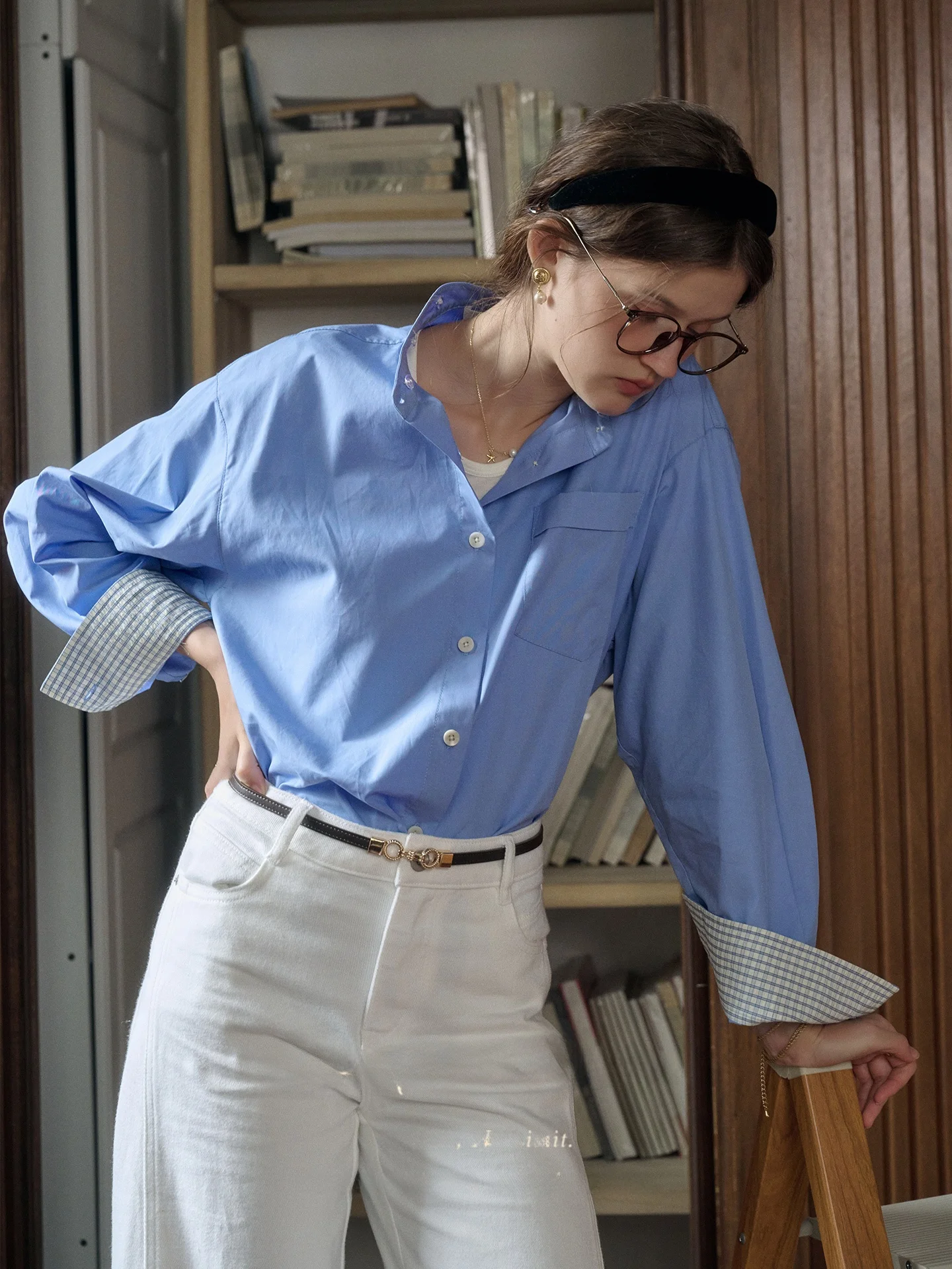 

Классический простой ретро съемный двусторонний носимый воротник для женщин, бойфренд, свободный крой, смесь полиэстера и лиоцелла...