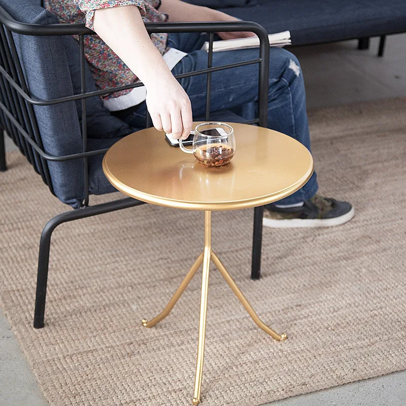 Simple Modern Wrought Iron Gold Side Coffee Table Nordic Small Table Coffee Table Creative Round Corner Several Bedside Table