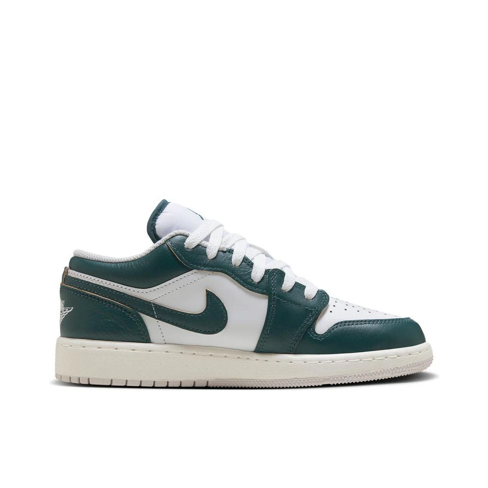 Buty do koszykówki NIKE 2024 Boys AIR JORDAN 1 LOW SE (GS) Jordan FQ8041-300