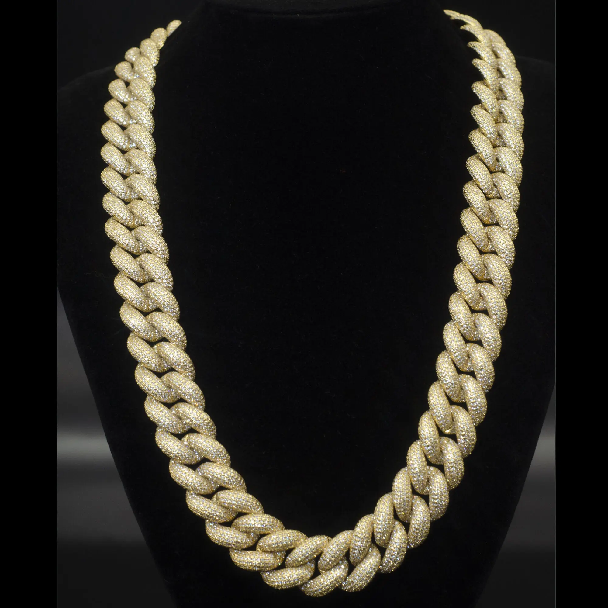 20MM Moissanite Cuban Link Chain Hot Selling Iced Out Round Brilliant Cut 10k 14k Solid Gold Miami Cuban Chain