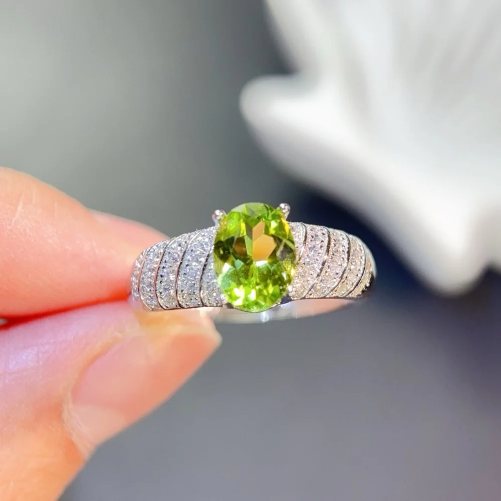 S925 6×8mm Sterling Silver Natural Olivine Gemstone Ring for Women Fashion Healing Jewelry Stylish Accessory Sweet Gift