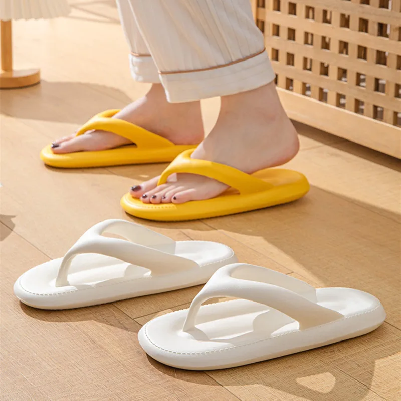 New Women Men Flip Flops Soft Sole Beach Sandals Summer Slippers Casual Shoes Light EVA Slides Couples Non-Slip Flip-flops