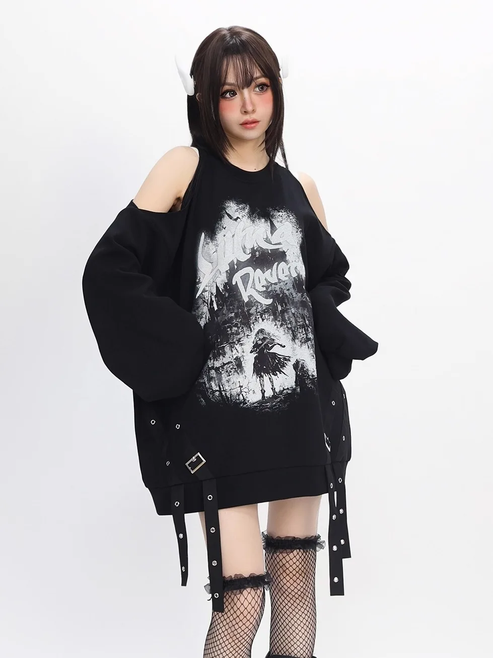 Original Japanese Style Sweet Cool Subculture Round Neck Off-Shoulder Long Sleeve Loose Casual Pullovers Sweatshirt Women Autumn