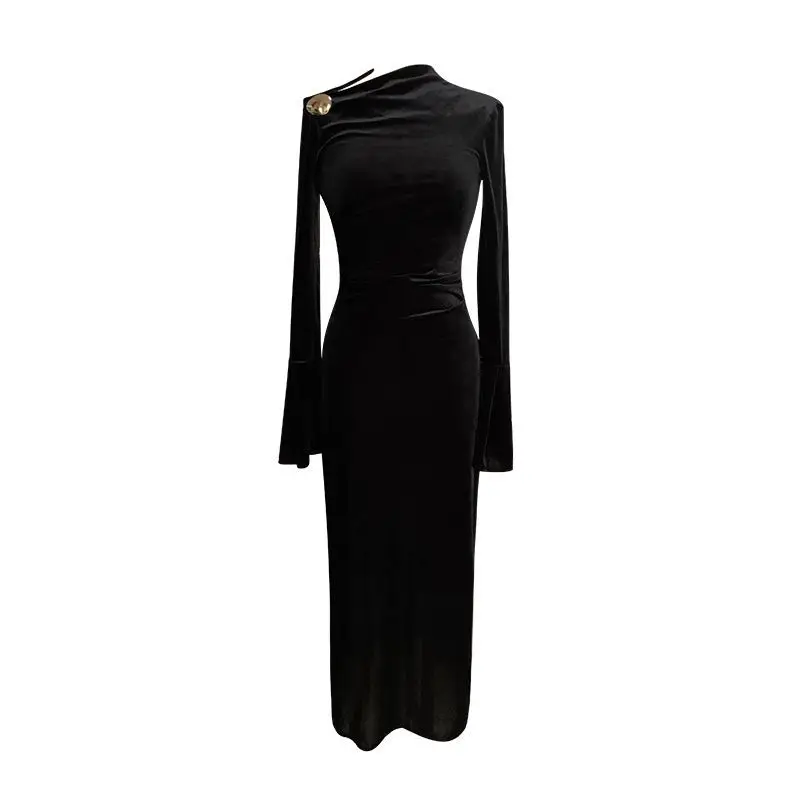 

French Black Velvet Shoulder Flying Sleeve Dress for Women's Autumn 2024 Design Feel Waist Closing Dress