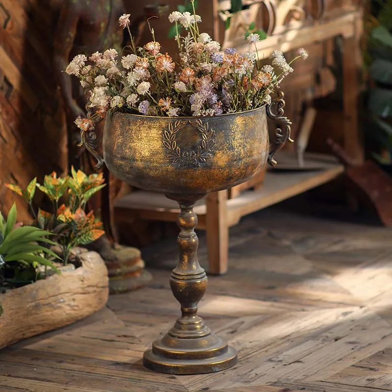 Industrial wind metal floor-to-ceiling flower pot ornament goblet foreign trade handicraft vase removable European wedding ornam