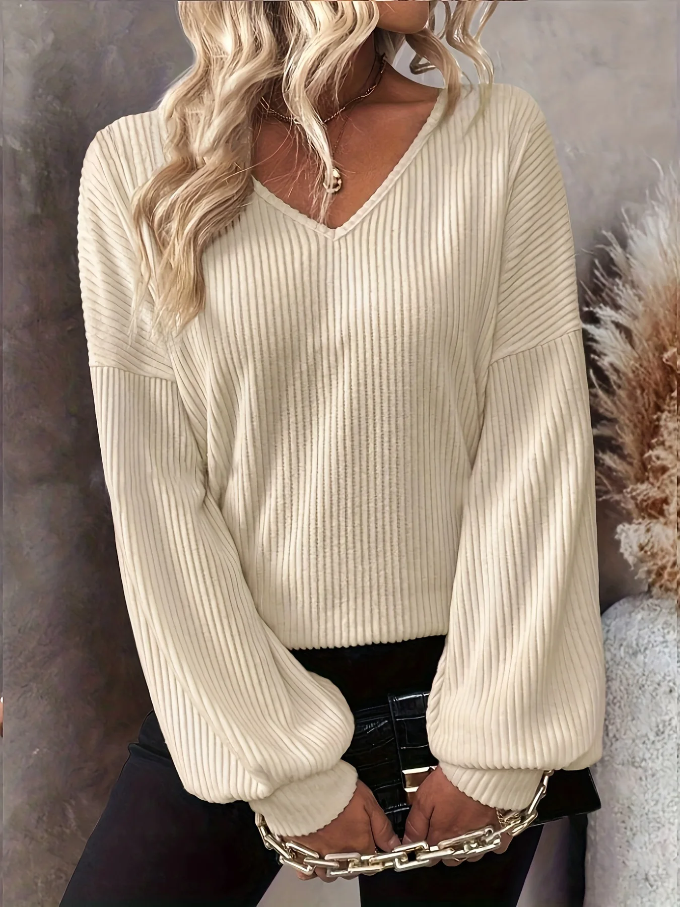 2025 New Women's T-shirt V-neck Off-shoulder Long-sleeved Loose Comfortable Fashion Pullover Backless Bow Design Simple Tees