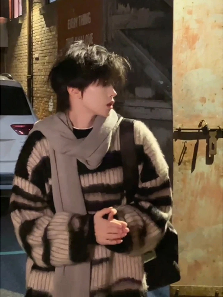 

Мужской свитер с черно-белыми полосками, вязаный, в американском стиле, Cleanfit, Lazy Style, осенне-зимний, High Sensation