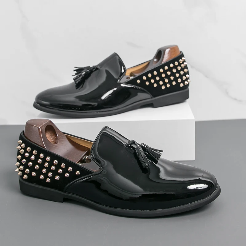 

Men Loafers PU Splicing Rivet Tassel Decoration Business Fashion Banquet Formal Men Shoes