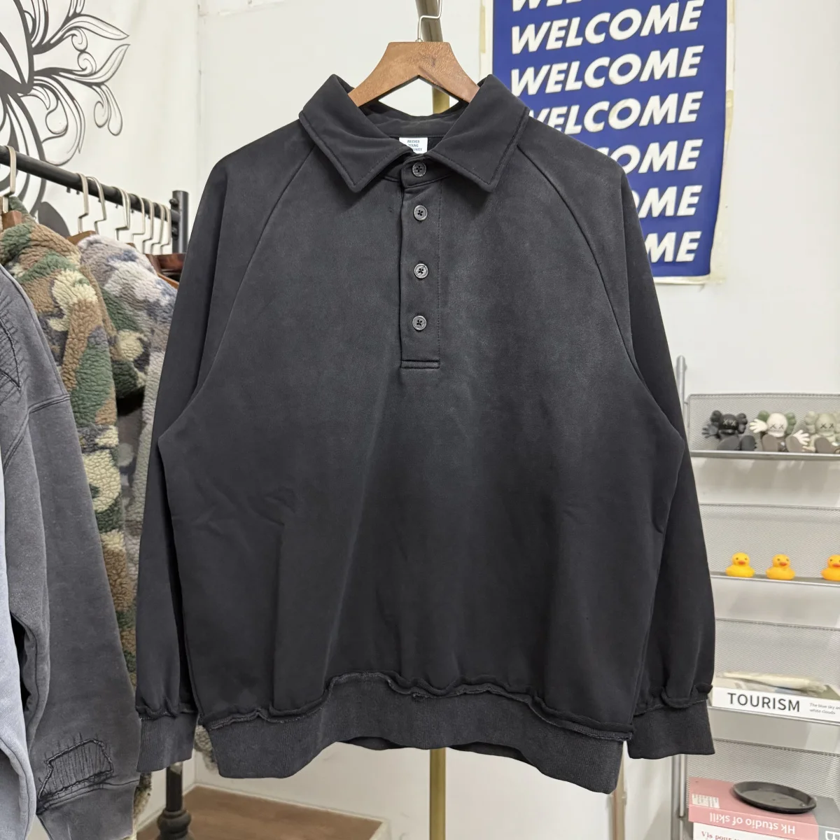 

Ретро-свитшот в американском стиле, цветной, мужской, свободный, повседневный, с длинным рукавом, отложным воротником, винтажный стиль