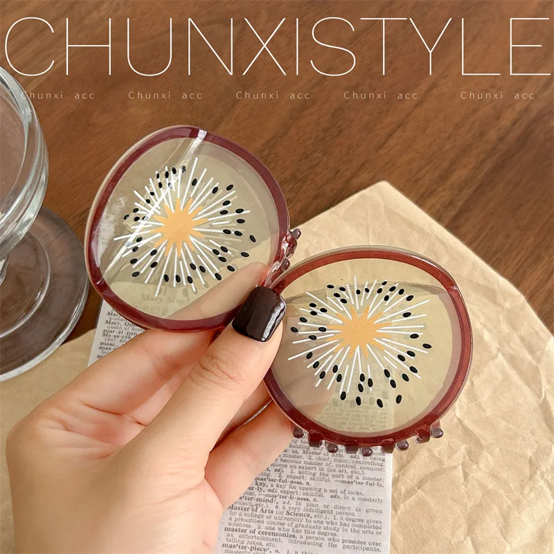 

Зажим в виде акулы в стиле киви, 1 шт., новый пластиковый фруктовый коготь для прически на затылке, прочная ручка, прочный женский модный аксессуар