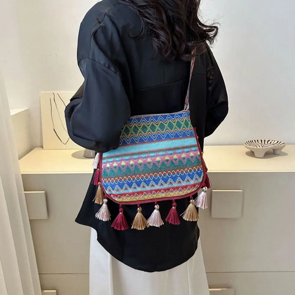 Borse a tracolla in stile etnico con nappe Borsa in tessuto Borsa a tracolla con frange Borsa a tracolla bohémien geometrica di grande capacità