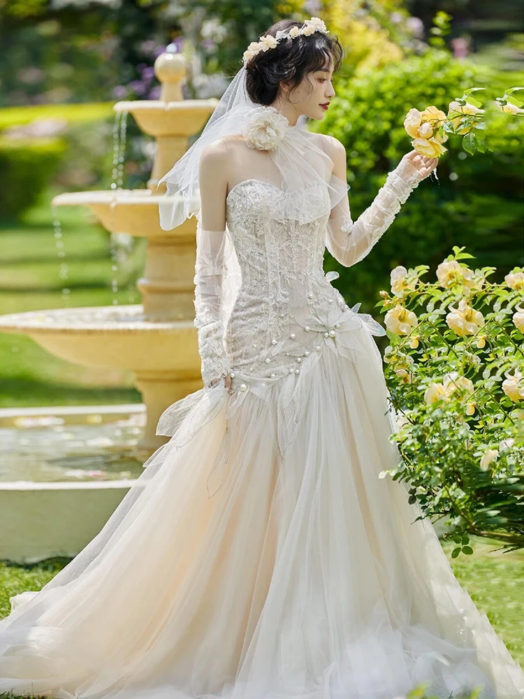 

Элегантное кружевное свадебное платье фасона «русалка» для невесты, для мероприятий на открытом воздухе, для гостей, с шлейфом и пышной юбкой, с завышенной талией, в винтажном стиле