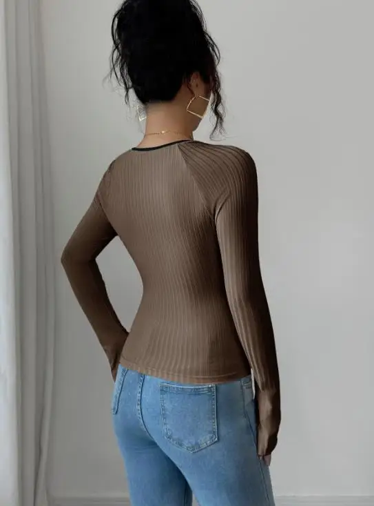 レディース Tシャツ ファッション 2026 秋冬 カジュアル シンプルスタイル 長袖 スリムフィット Tシャツ セクシー スパイシーガール エレガント Tシャツ