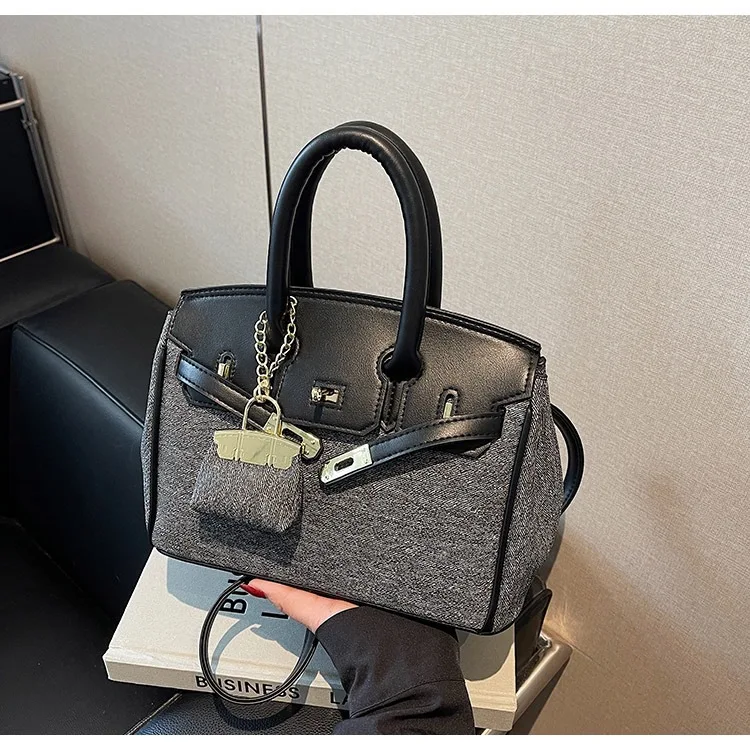 

2025 Spring New - Arrival! Women's Versatile Handheld Crossbody Bag, Large Capacity, Trendy Denim Birkin