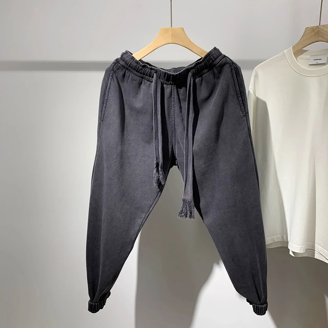 

Осень-зима, большие размеры, вязаные свободные спортивные брюки с манжетами, мужские винтажные брюки с завязками, повседневные свободные брюки с эластичной резинкой на талии