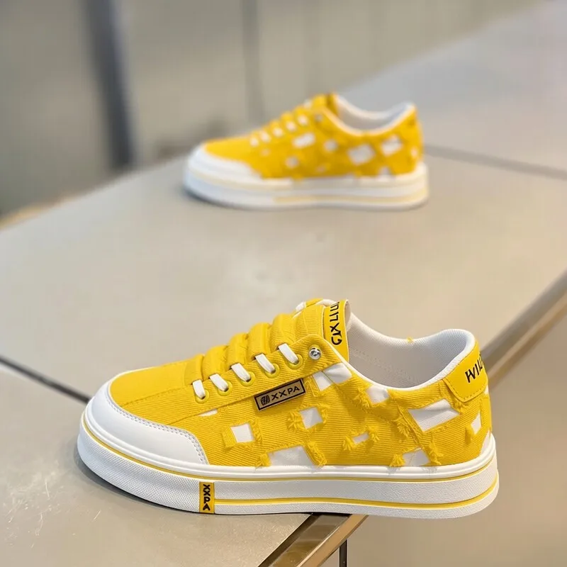 

Men's Summer Breathable Casual Canvas Sneakers Fashionable Lightweight Slip-On Sports Shoes Anti-Slip Soft Bottom