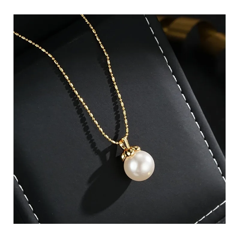 

New Popular Light Luxury Niche Design High-end Temperament Versatile Bead Pendant Earrings