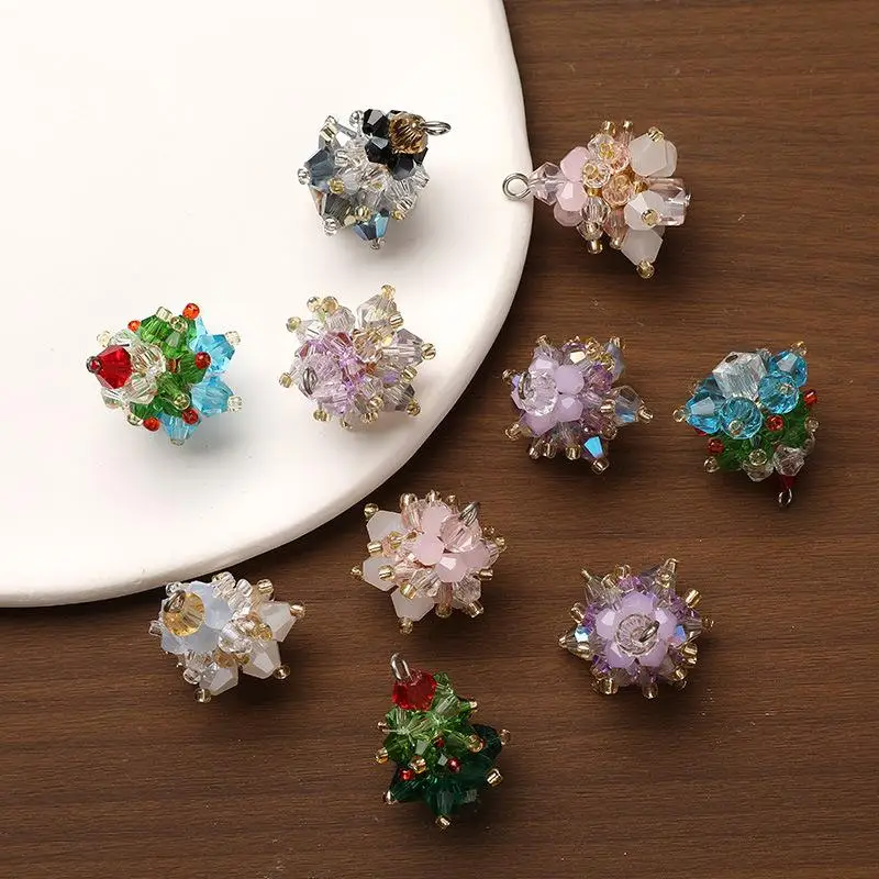 اصنع مجوهرات عيد الميلاد الخاصة بك مع 3 قطع من سحر شجرة الشتاء المطرزة؛ مثالية لسلاسل المفاتيح والأقراط والقلائد #4