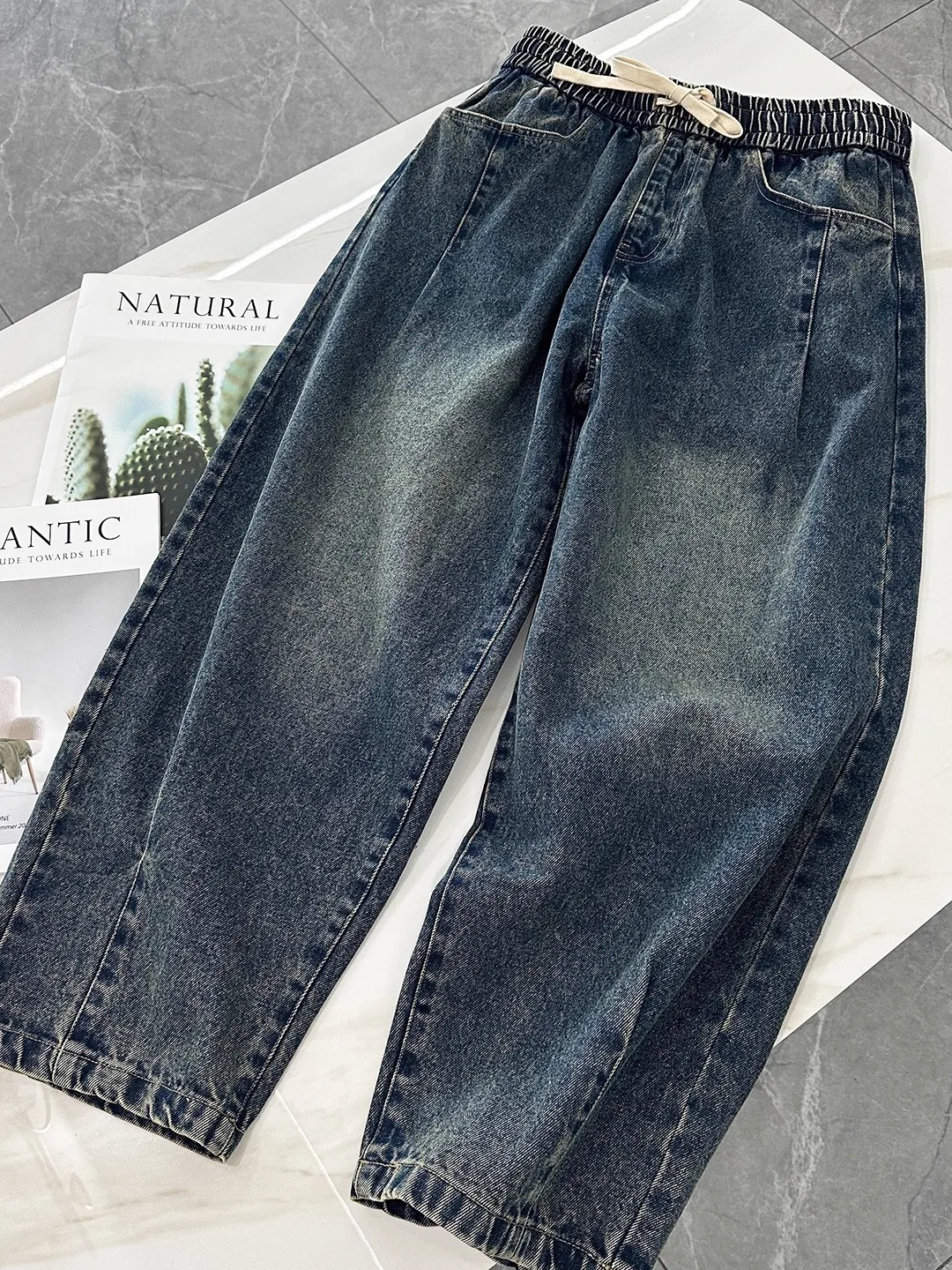 

Retro American Sle Men's Distred Waed Wide Leg Straight Cut Jeans Loose Fit High Waist Cotton Blend Casual Trousers