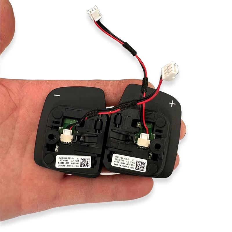 4M0951523D Shift Paddle For Audi Q3 F3 A3 8Y A4 A5 S5 Q2 Q5 Q7 Q8 Steering Wheel Shift Paddle Switch 4M0 951 523 D