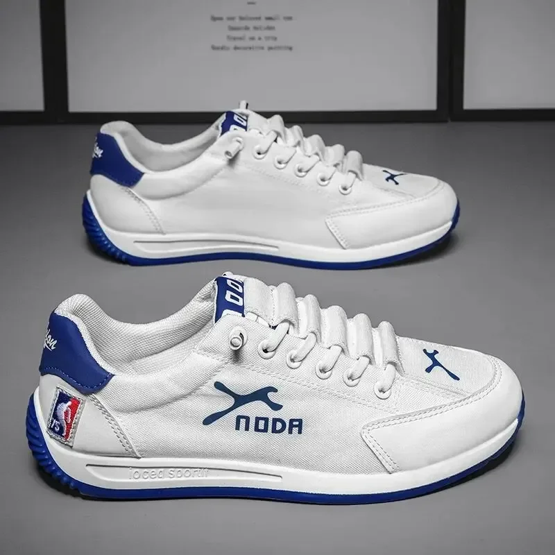 Nowe obuwie sportowe męskie mody na co dzień w sezonie wiosennym i jesiennym: modne jednostopniowe płótno oddychające buty sportowe wszechstronne