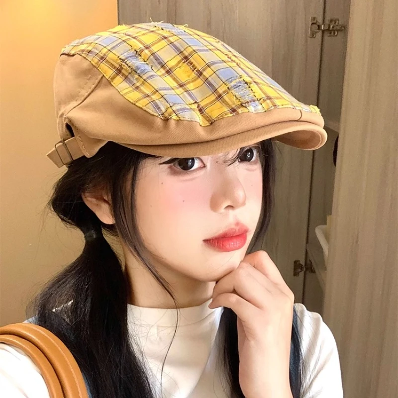 

Dopamine Contrasting Color Plaid Forward Hats Women Summer Travel Sun Protection Casual Versatile Personality Hole Design Berets