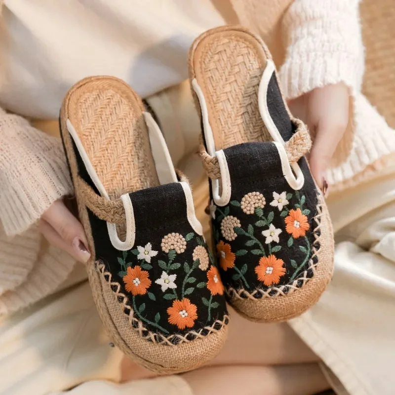 Bohemian Women Linen Canvas Slip-On Flat Shoes Comfortable Retro Loafers Ladies Casual Embroidered Sneakers Hemp Sole 2023