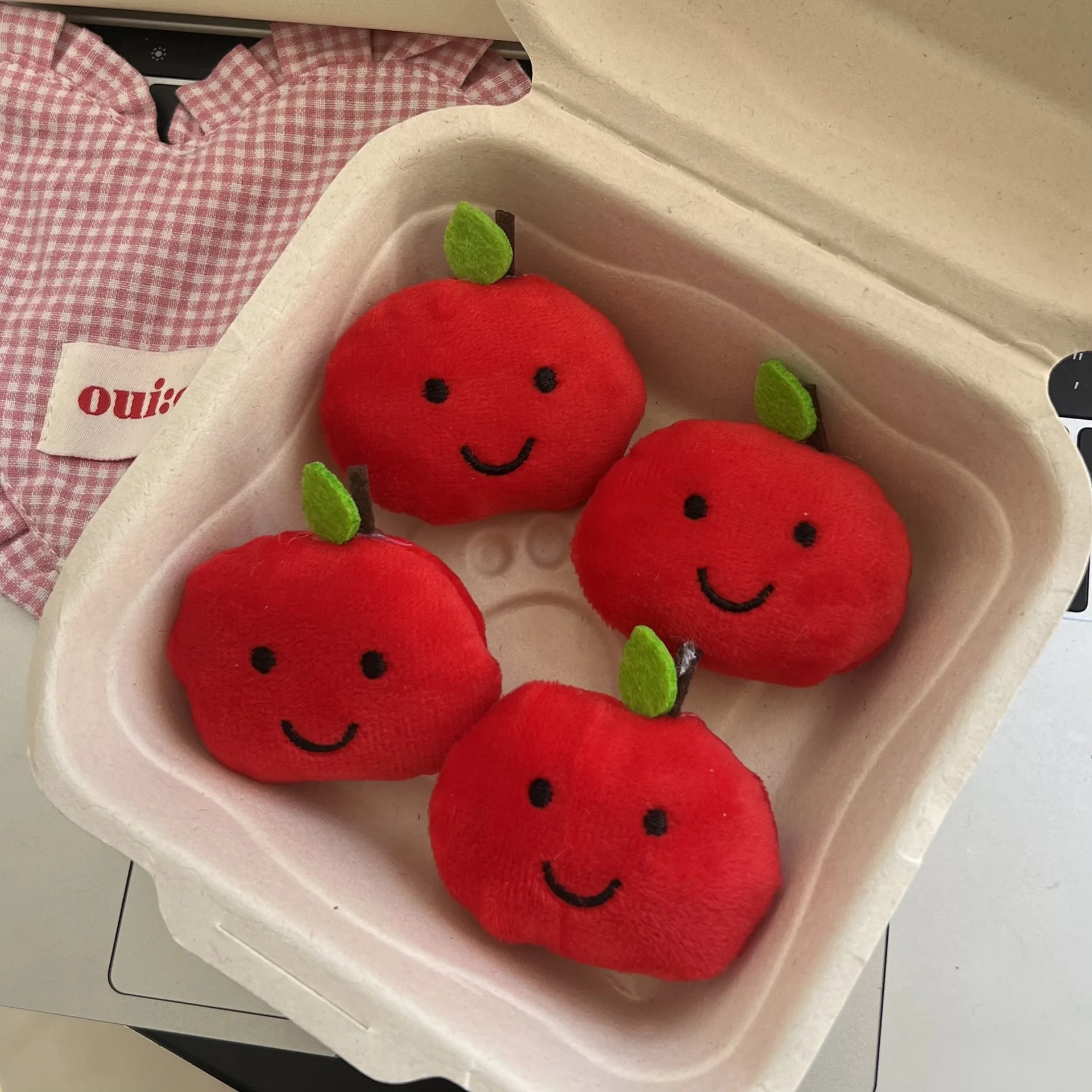 Brooch Cute Smiling Face Red Apple Korean Japanese Style Versatile Clothing Bag Accessory for Women Girls Lightweight Metal