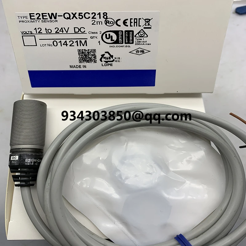 brand new Proximity switch E2EW-QX12B218-M1 E2EW-QX12C218-M1 E2EW-QX12B1T18 E2EW-QX12C118   Complete models Fast delivery