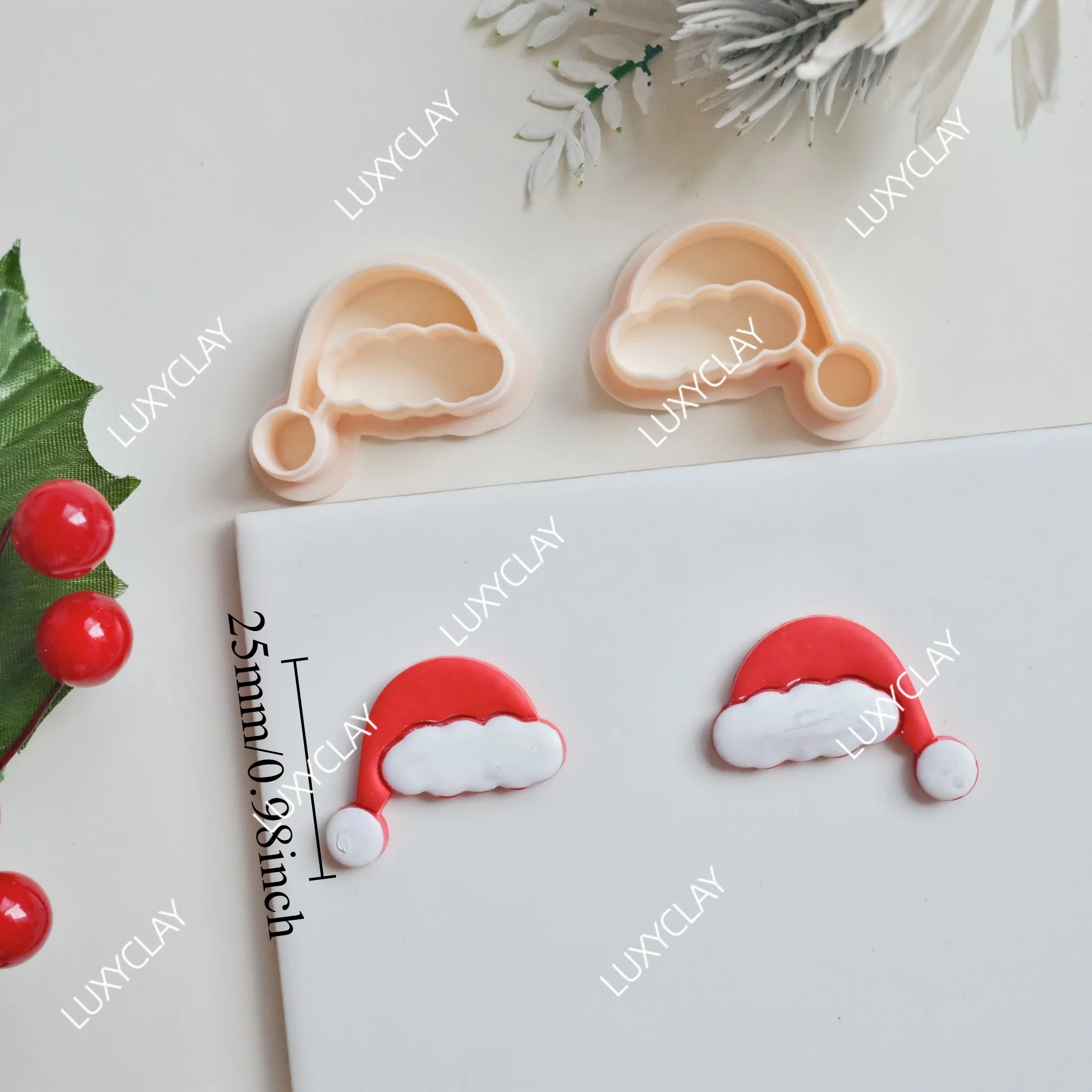 2pcs/set Christmas Santa Hat Jewelry Making Kits, Hollow Design Hat Shape Polymer Clay Cutters for Earrings & Jewelry Maing