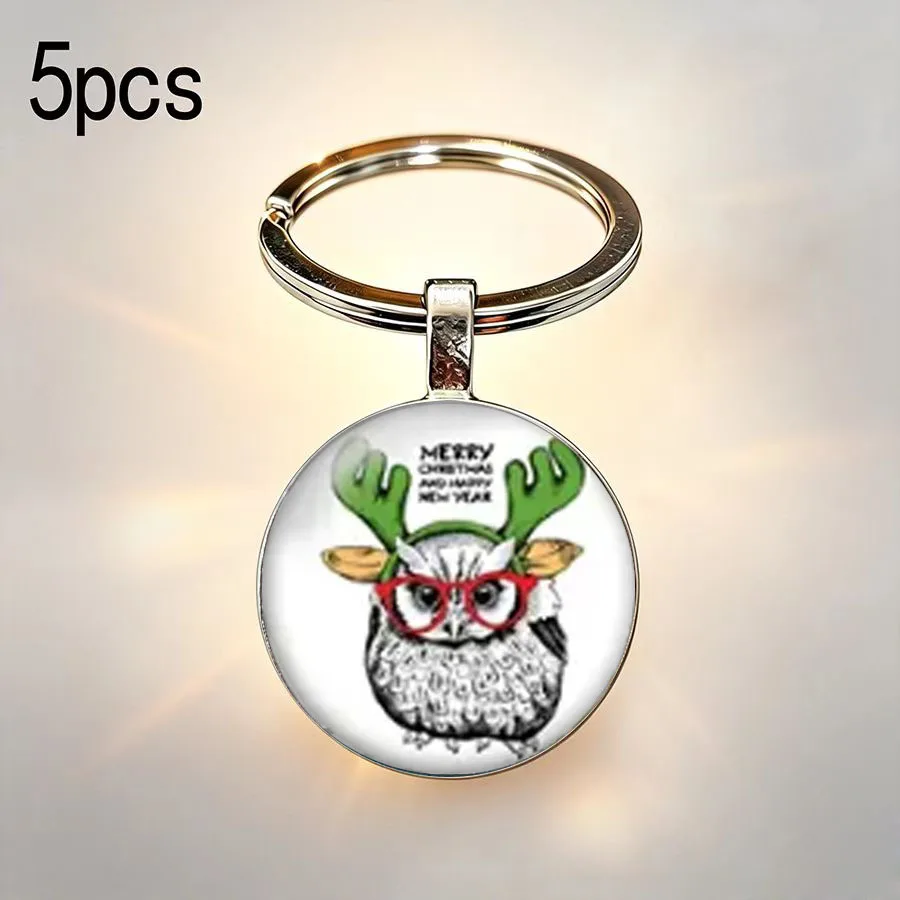 5PCS Cartoon animal and red baseball cap themed keychain, suitable for all ages and genders, small and medium-sized ornaments