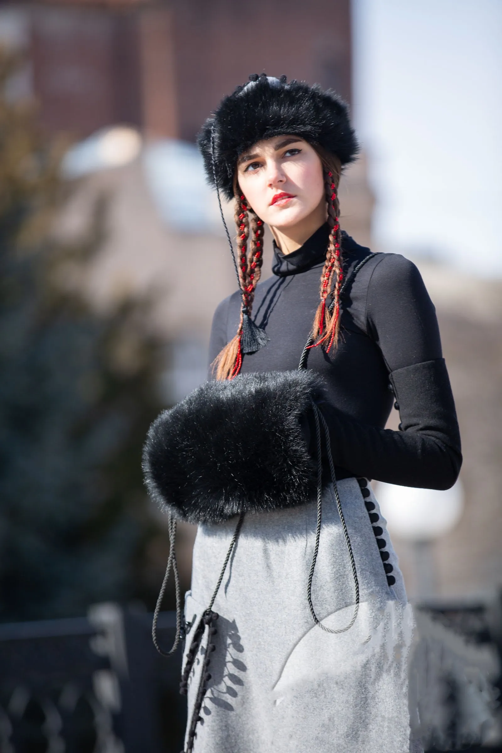 

Faux Fur Hand Muff Black Warm Formal Party Accessory Evening Prom Wedding Bridesmaid Party Women Winter Hand Warmer