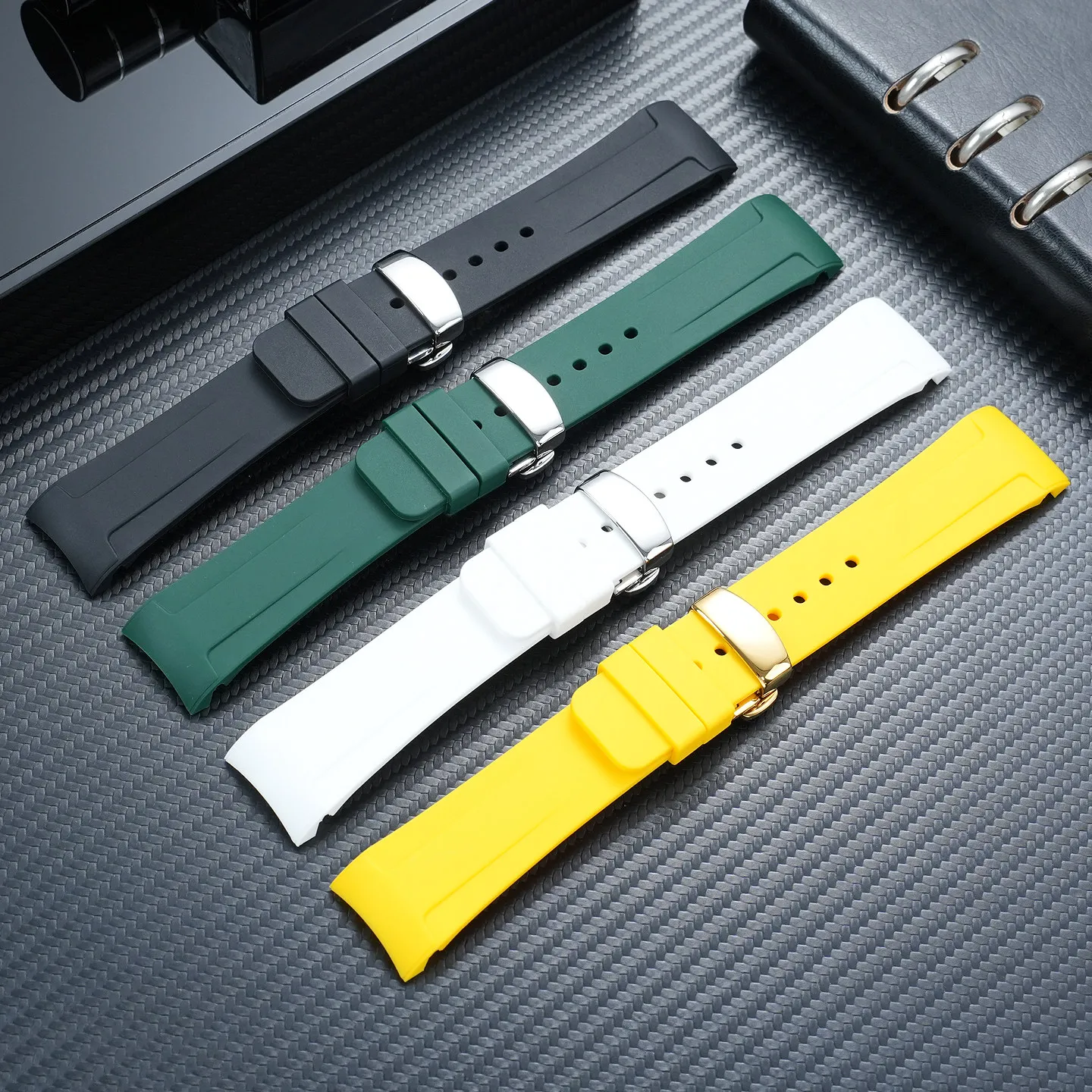 Suitable for Gucci Unisex Strap, Green Curved Silicone Suitable for YA136204 Series 20mm23MM
