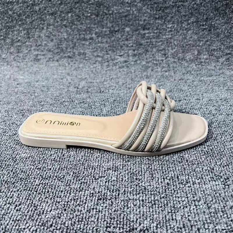 Women\'s Summer Shoes 2023 Flat Bottomed Square Toe Street Ladies Slippers Fashion Cross Diamond Outside Beach Slides for Ladies