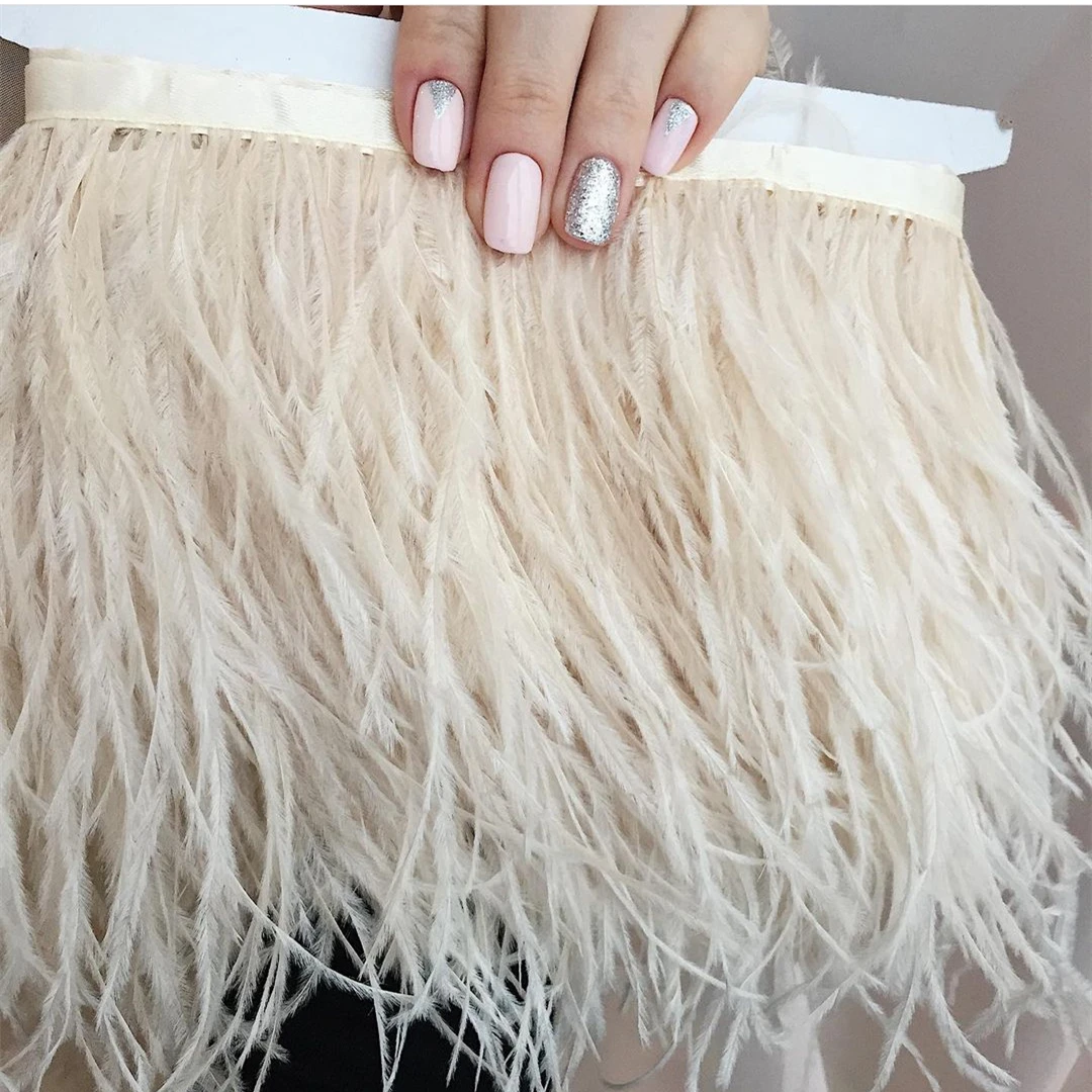 

1Meter Beige Ostrich Feathers Trim Fringe 8-10CM Natural Decoration Plumes Ribbon for Wedding Party Dress Clothing Accessories