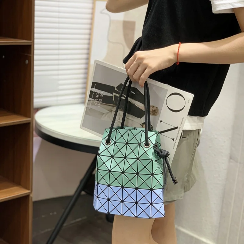 

Unique Designer Paris Fashion Clutch Mini Bag For Women Featuring Elegant Simple Letter Design Casual