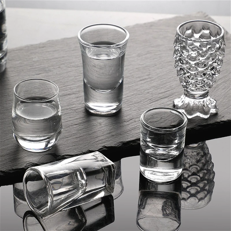 6PCS Luxus Kristall Transparent Glas Tasse Glas Bullet Shot Glas Set | Baijiu & Spirit Probierbecher | Kreative Geschenkauswahl