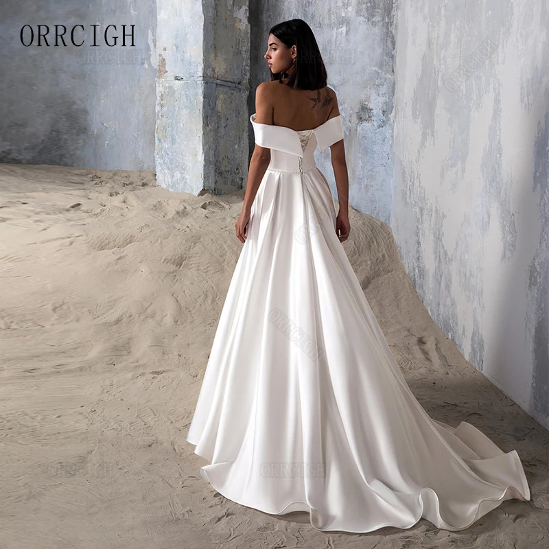 Off Shoulder Satin Wedding Dresses for Bride Corset Floor Length Sleeveless Bridal Gown Customizable Plus Size