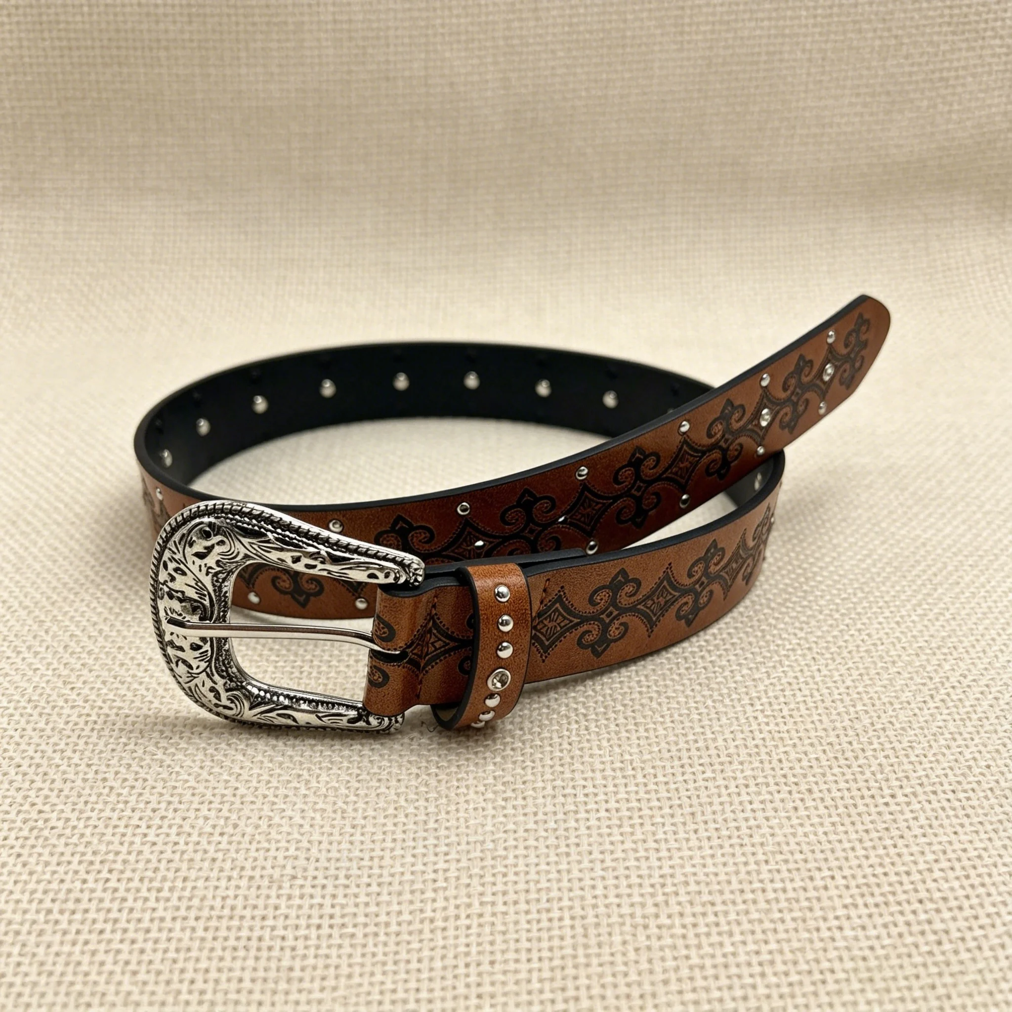 1 piece of unisex belt with brown rivets embossing, western cowboy style, vintage, suitable for jeans, fashion trend, daily