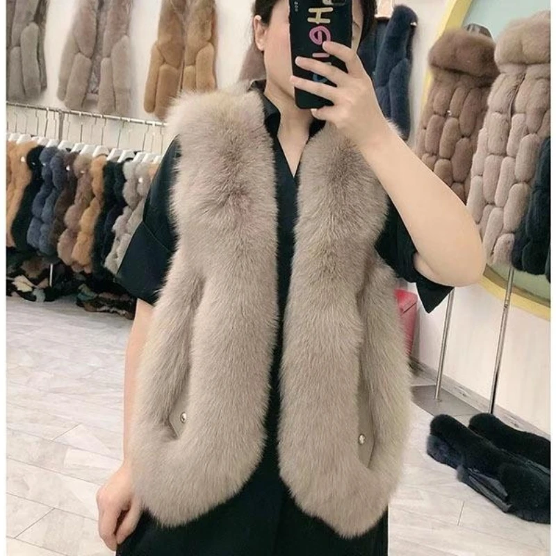 2023 Winter Women Jacket Real Fur Coat Short High Quality Genuine Hair Sleeveess Short Slim Fashion Easy Match Vest Locomotive