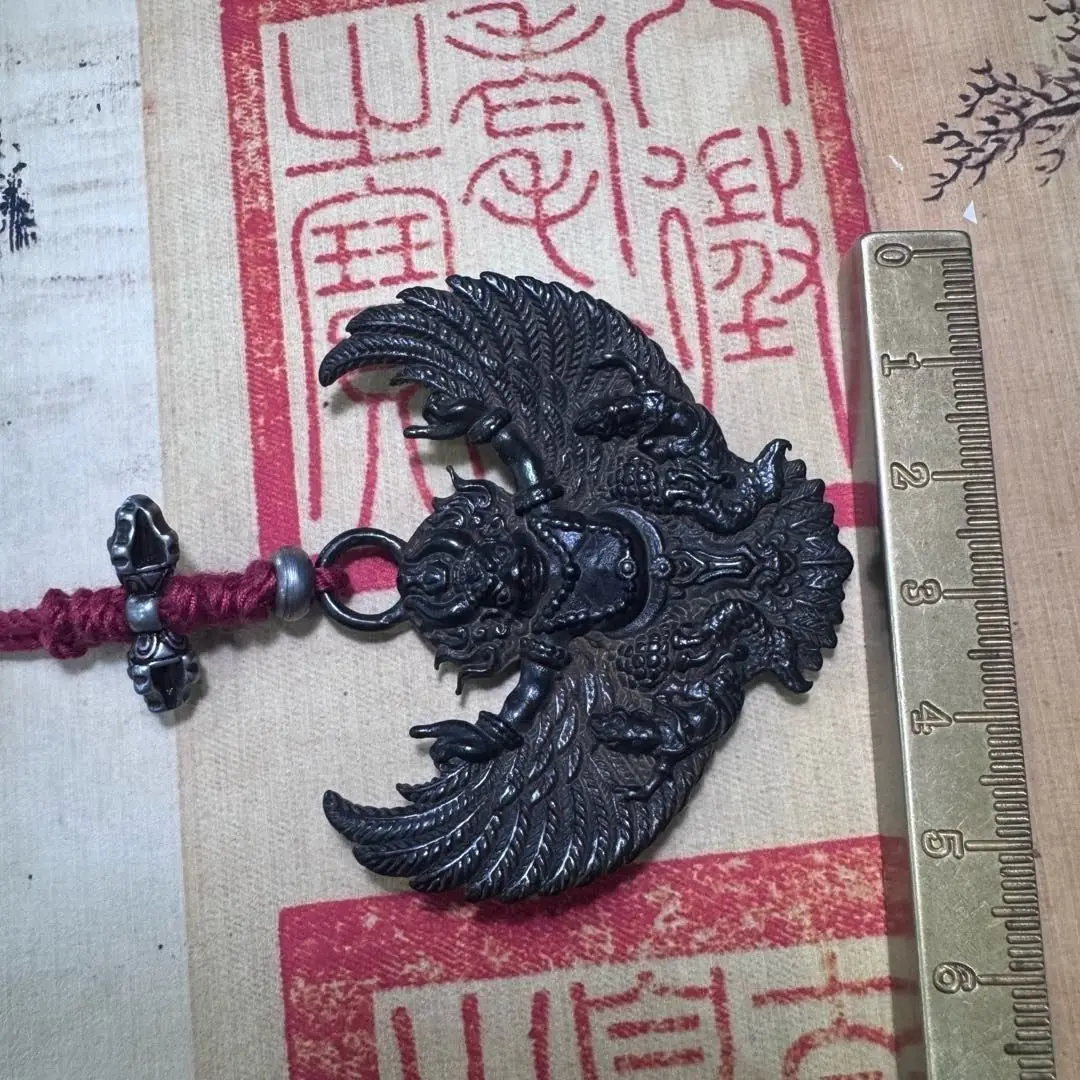 Tibetan-style Tibetan Tiantie Dapeng bird pendant with pulp, natural workmanship, exquisite collection pendant, the size of the