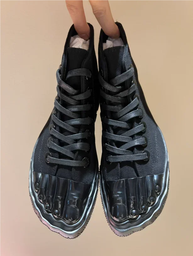 Variant: all black high top