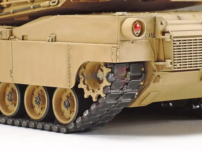 Tamiya 1/48 U.S. Main Battle Tank M1A2 Abrams Model Kit 32592 Plastic Models