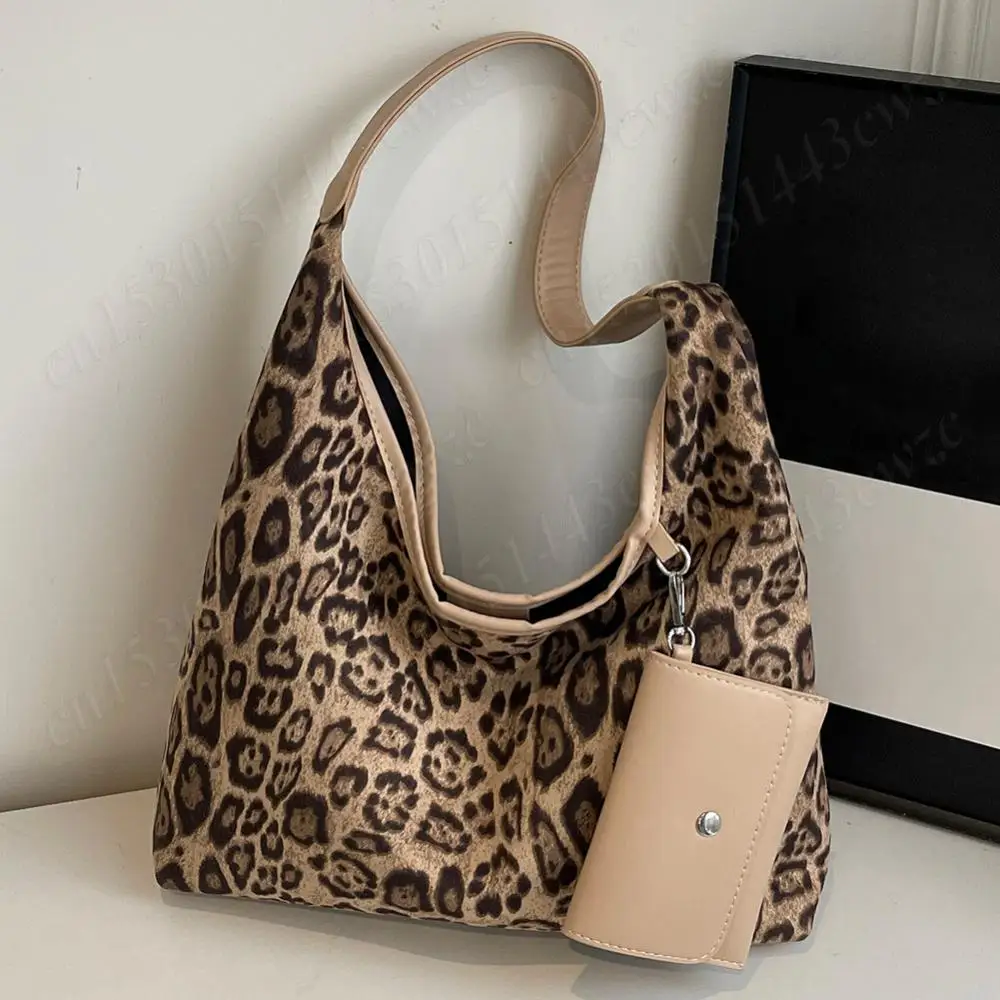 Women PU Leopard Shoulder Bag Trendy Carrying Bag with Coin Purse Vintage Tote Handbag Stylish Top Handle Bag Outdoor Travel Bag