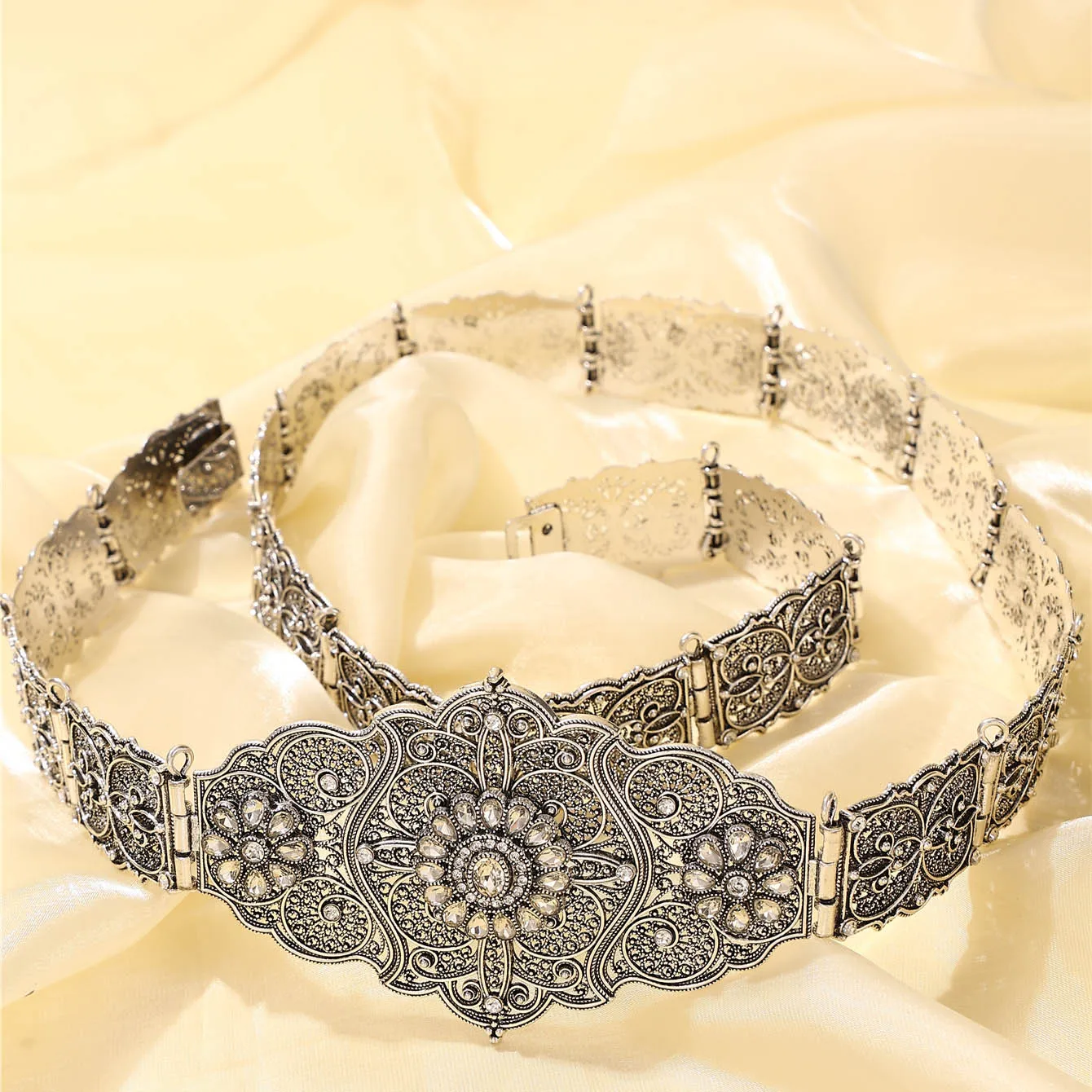 Cintura in stile etnico caucasico russo, cintura accessoria per vestaglia, adatta per banchetti nuziali e eventi festival