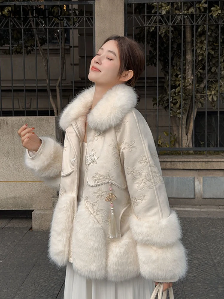 

2025 New Women's Fox Fur Short Coat Sheepskin Leather Jacket Winter Fashion Outerwear for Petite Youth Sobretudo Feminino